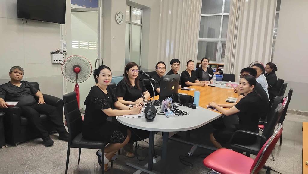 การประชุมเพื่อเตรียมความพร้อมจัดทำข้อมูลการศึกษาโรงเรียนสาธิต